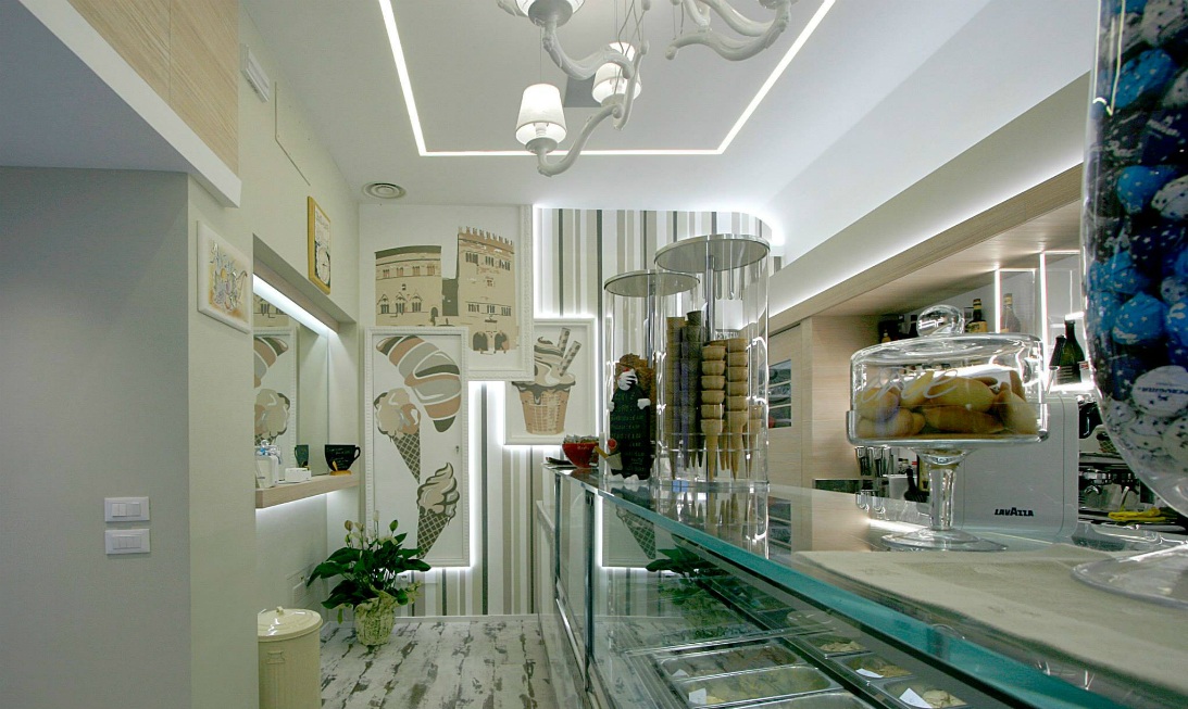 Ice-cream parlor Bacio di Latte